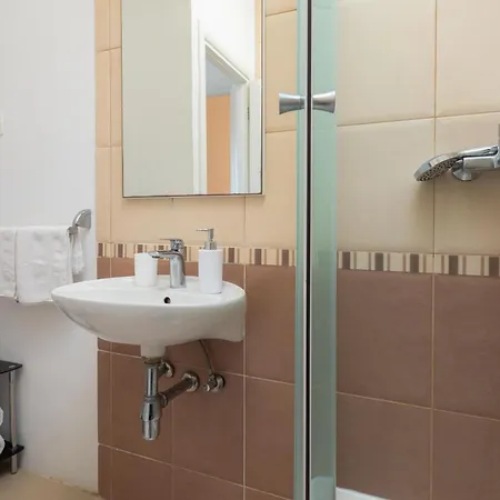 Apartment By The Sea Seget Vranjica, Trogir - 978 *