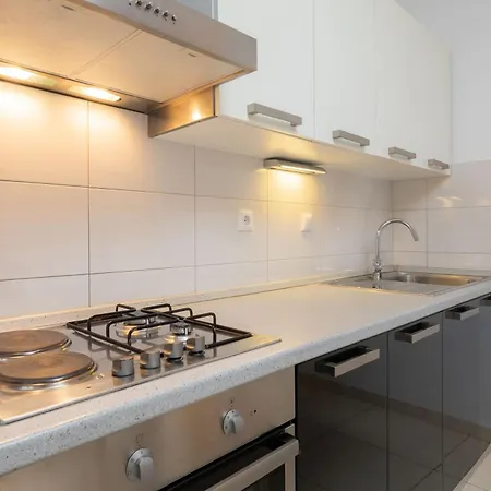Apartment By The Sea Seget Vranjica, Trogir - 978 Seget Vranjica